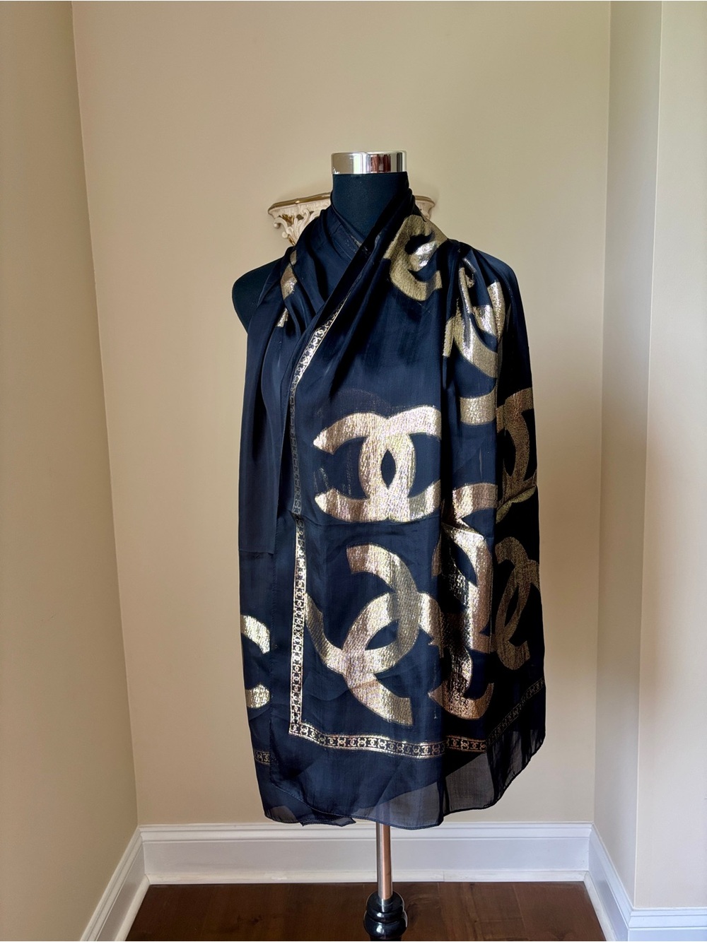 CHANEL CC Logo Translucent 100% Silk Scarf in Black EUC